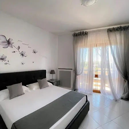 فندق مبيت وإفطار La Magnolia آنسيو